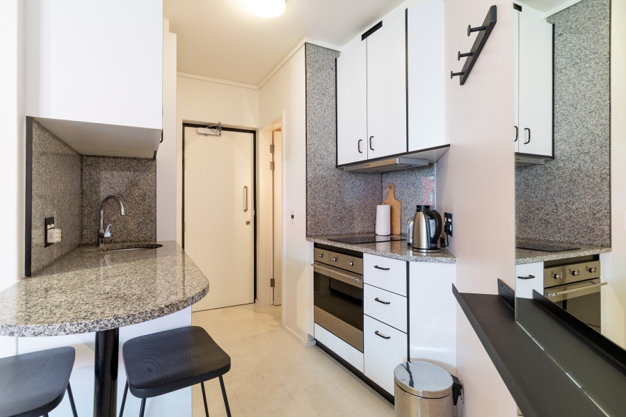 1 Bedroom Property for Sale in Sea Point Western Cape